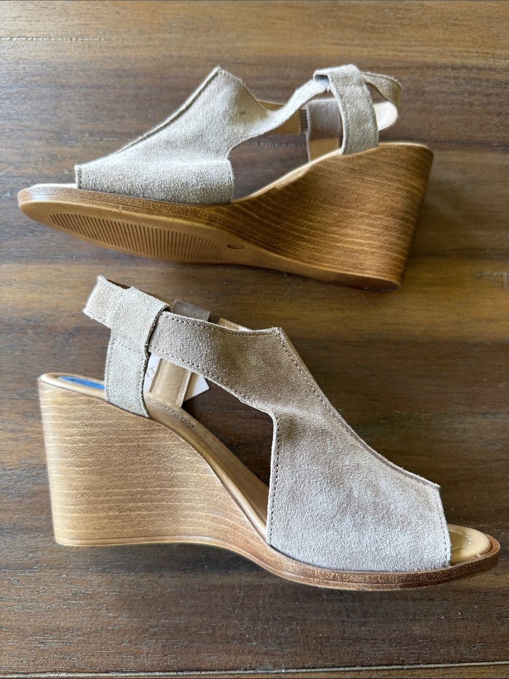 Sophia Milano Italian Leather Suede Wedge Sandals - Taupe Size 7.5 - Picture 2 of 7